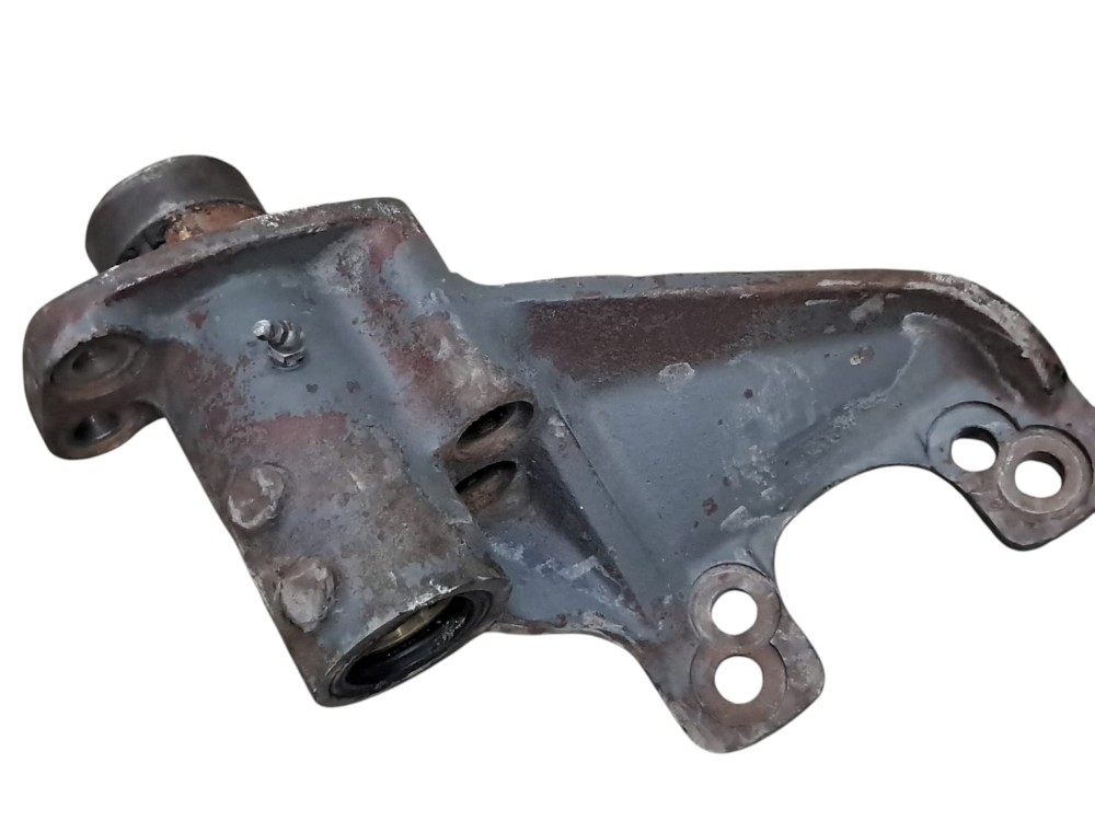 Suporte Eixo Cuica Volvo Direito 2