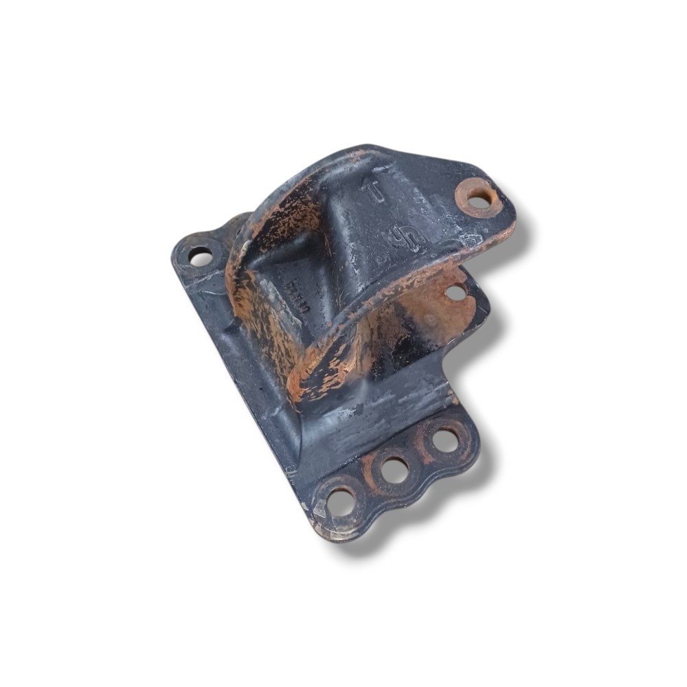 Suporte Mola Traseira Direita Vw 25.390 2013 Vn41 3