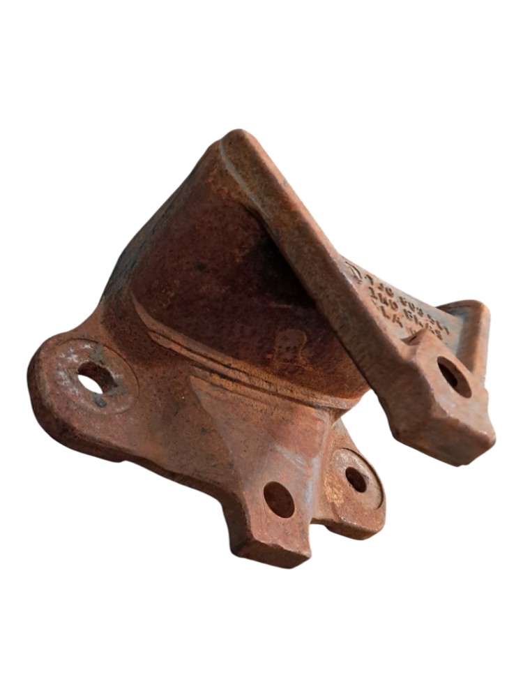 Suporte Mola Traseiro Esquerdo Vw Ford Cargo 1990 4