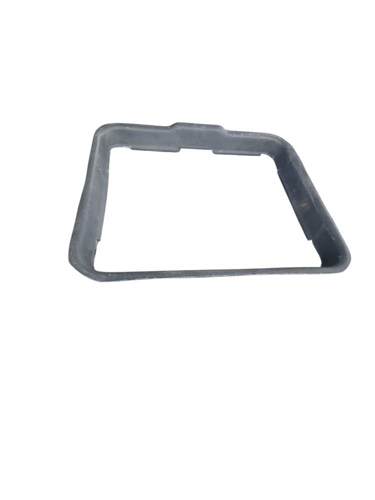 Moldura Friso Farol Volvo Fh540 2022 1
