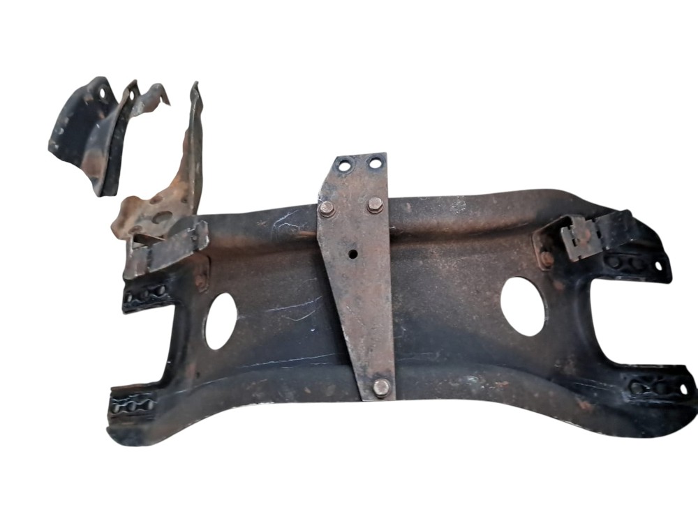 Travessa Inferior Eixo Cardan Mb Axor 2544 Vo02