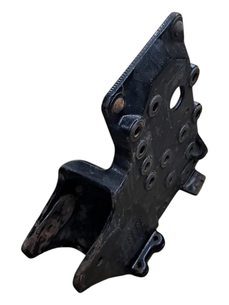 Suporte Dianteiro Chassi Volvo VM 7
