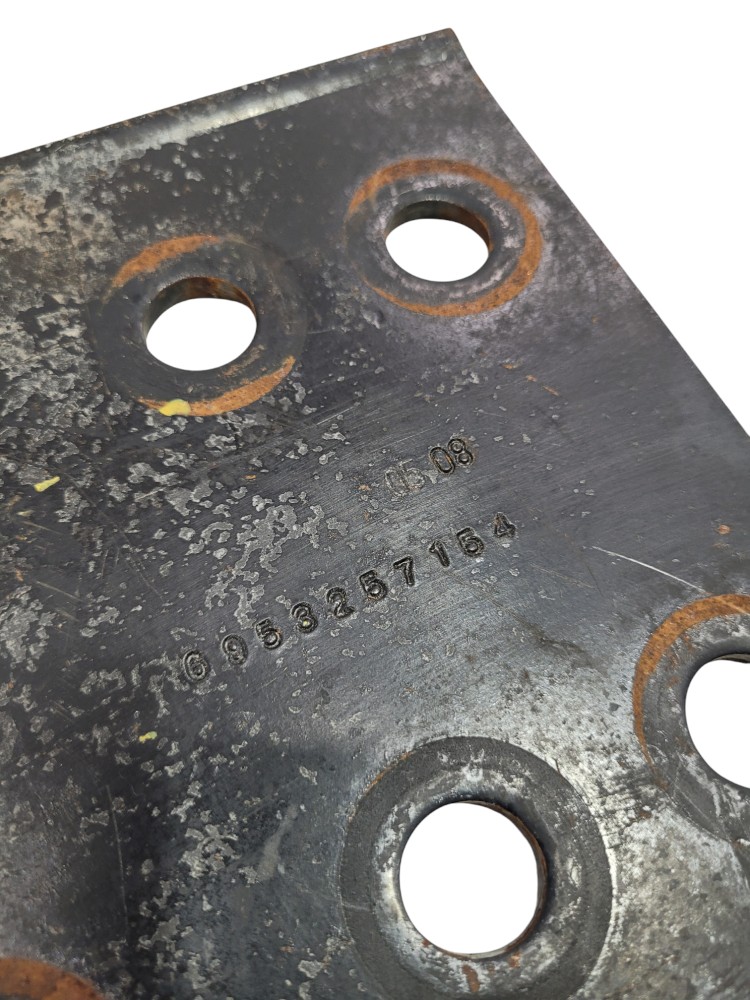 Chapa Suporte Interno Cabine Mb Axor 6