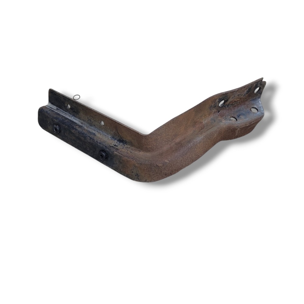 Suporte Paralama Ford Cargo 2
