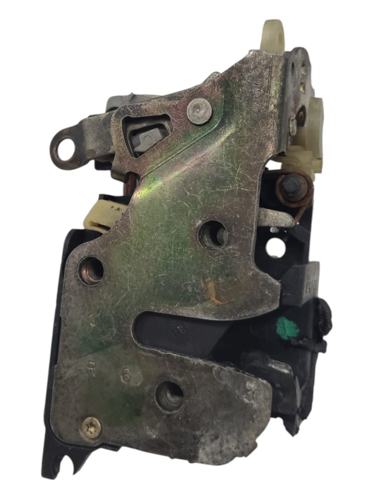 Fechadura Porta Dianteira Direita Mecanica S10 1995 A 2011