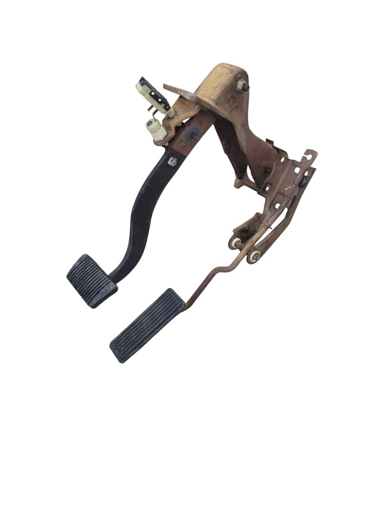 Pedaleira Embreagem Acelerador Chevrolet Omega 2003 a 2004
