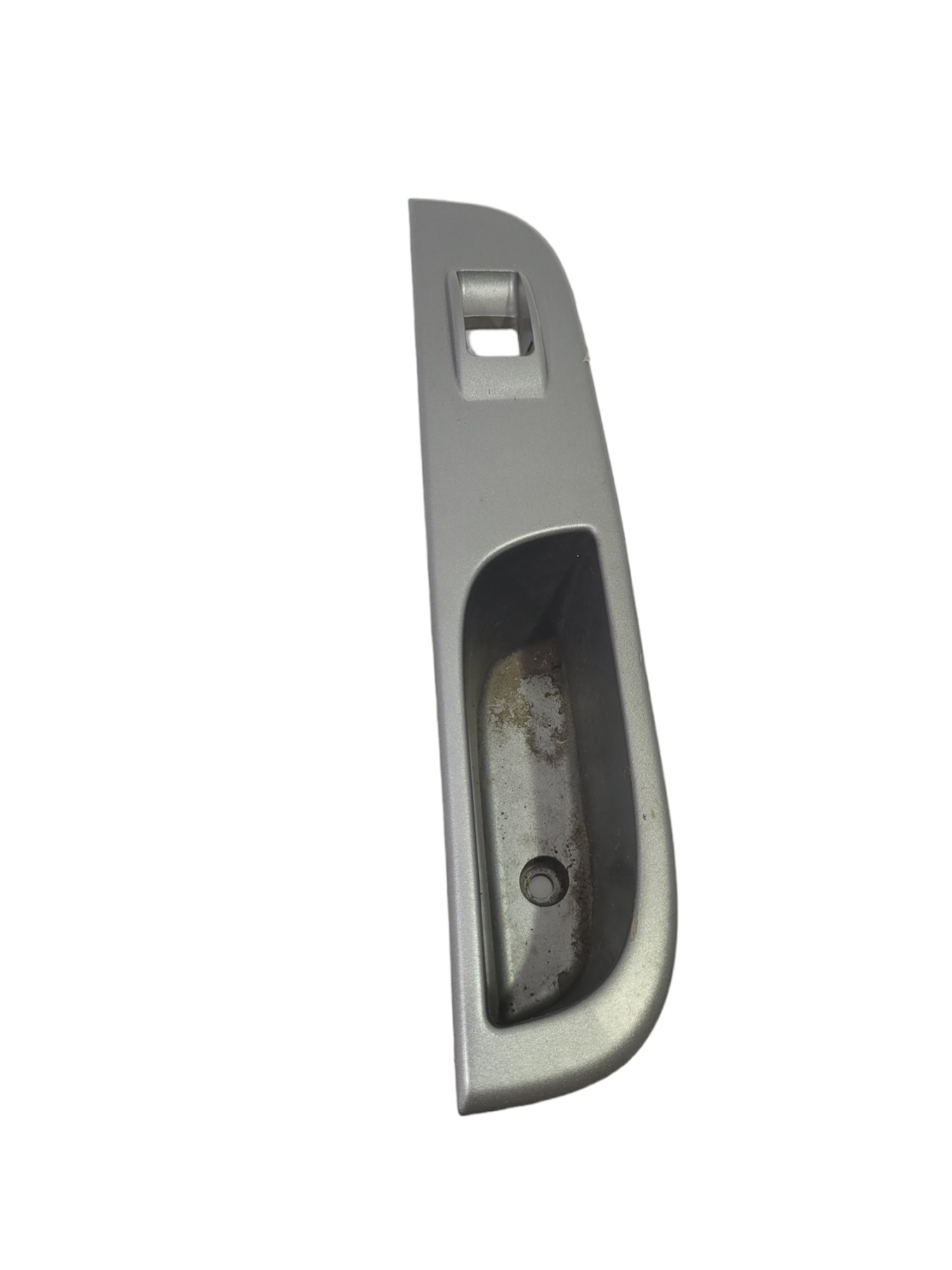 Moldura Comando Vidro Traseiro Esquerdo L200 Triton Mn123955