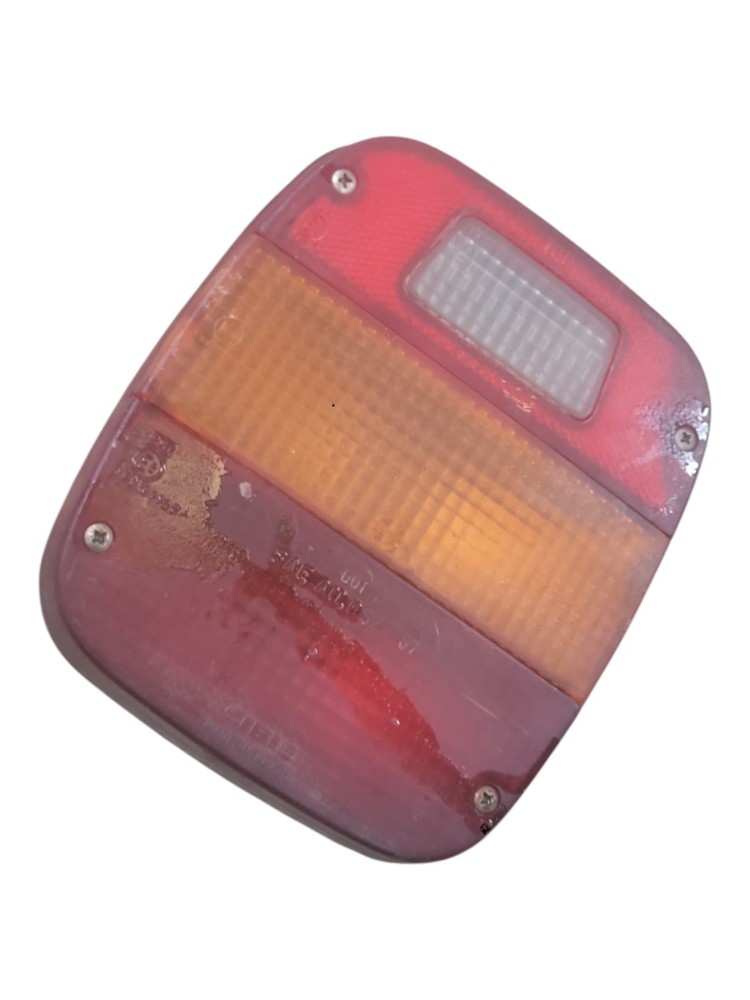 Lanterna F4000 Traseira