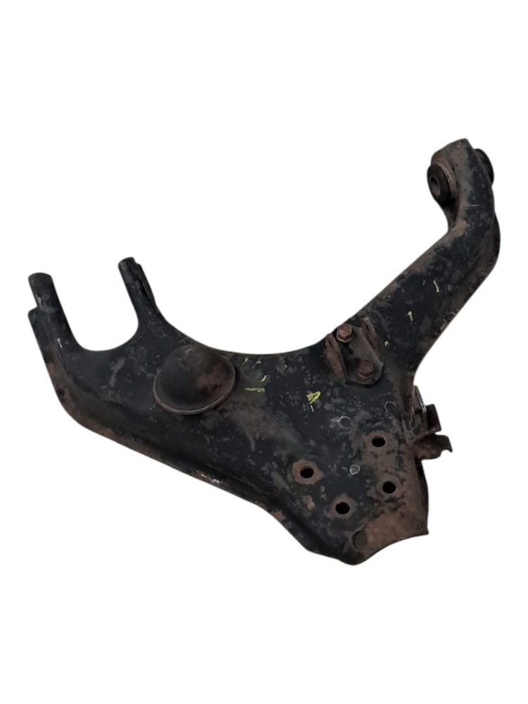 Bandeja Dianteira Inferior Esquerda Mitsubishi L200 Outdoor