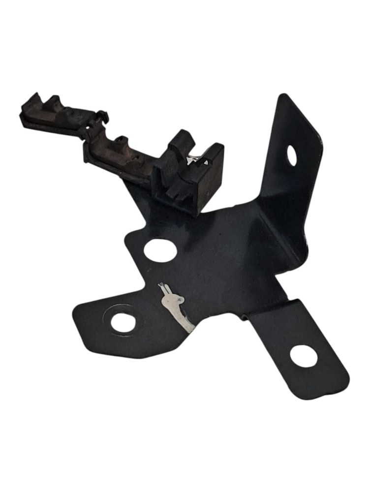 Suporte Tubo Freio Dianteiro Esquerdo Gam Trailblazer VI124