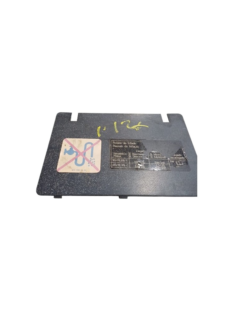 Moldura Inferior Banco Mb Sprinter 313 2007 2008 VI136