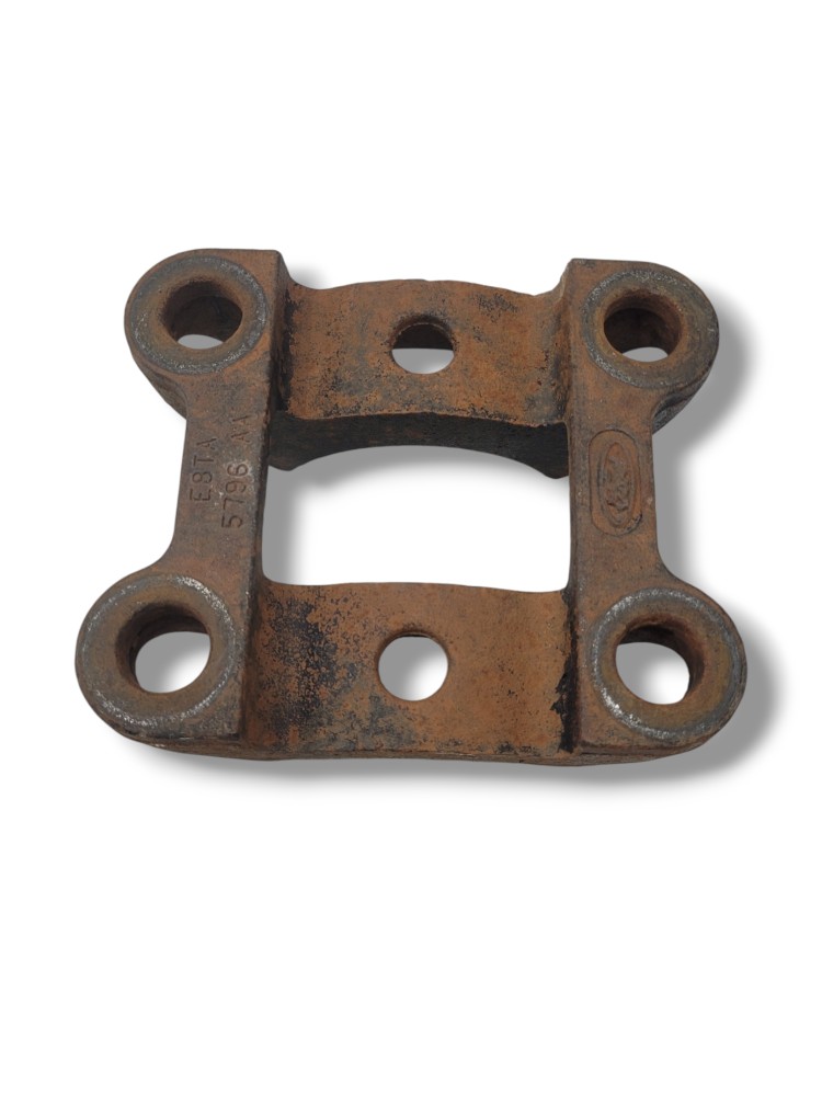 Suporte Grampo Feixe Mola Traseiro F4000 2000 A 2010 2