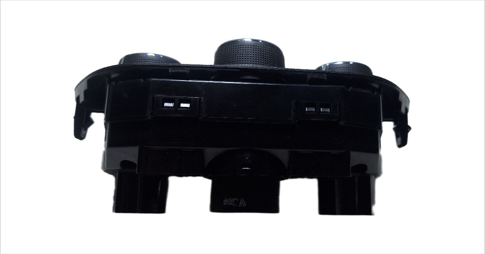 Comando Ar Condicionado Gm Cobalt 2017 A 2019 4