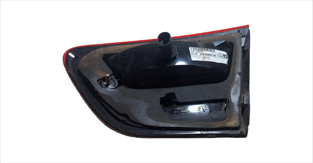 Lanterna Traseiro Tampa Porta Esquerda Gm Cobalt 2017 A 2019 Esquerdo/motorista Vermelho