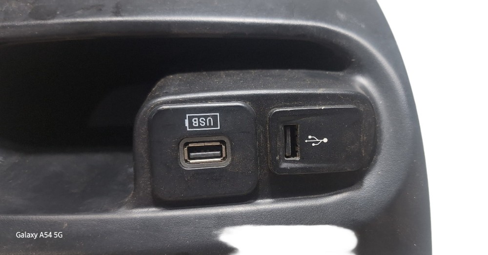 Porta Objetos Painel Fiat Strada 2019-2020 5