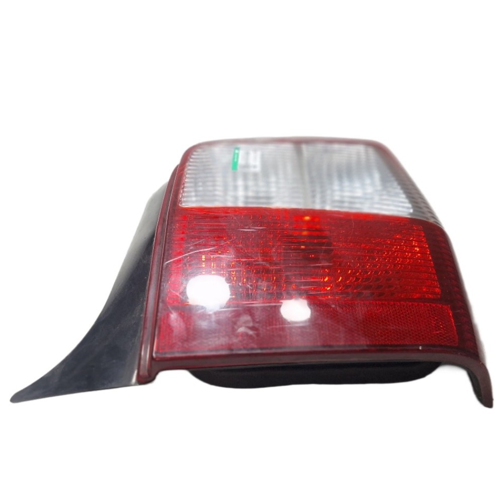 Lanterna Traseiro Direito Fiat Mille Uno 2004 A 2004 Direito/passageiro