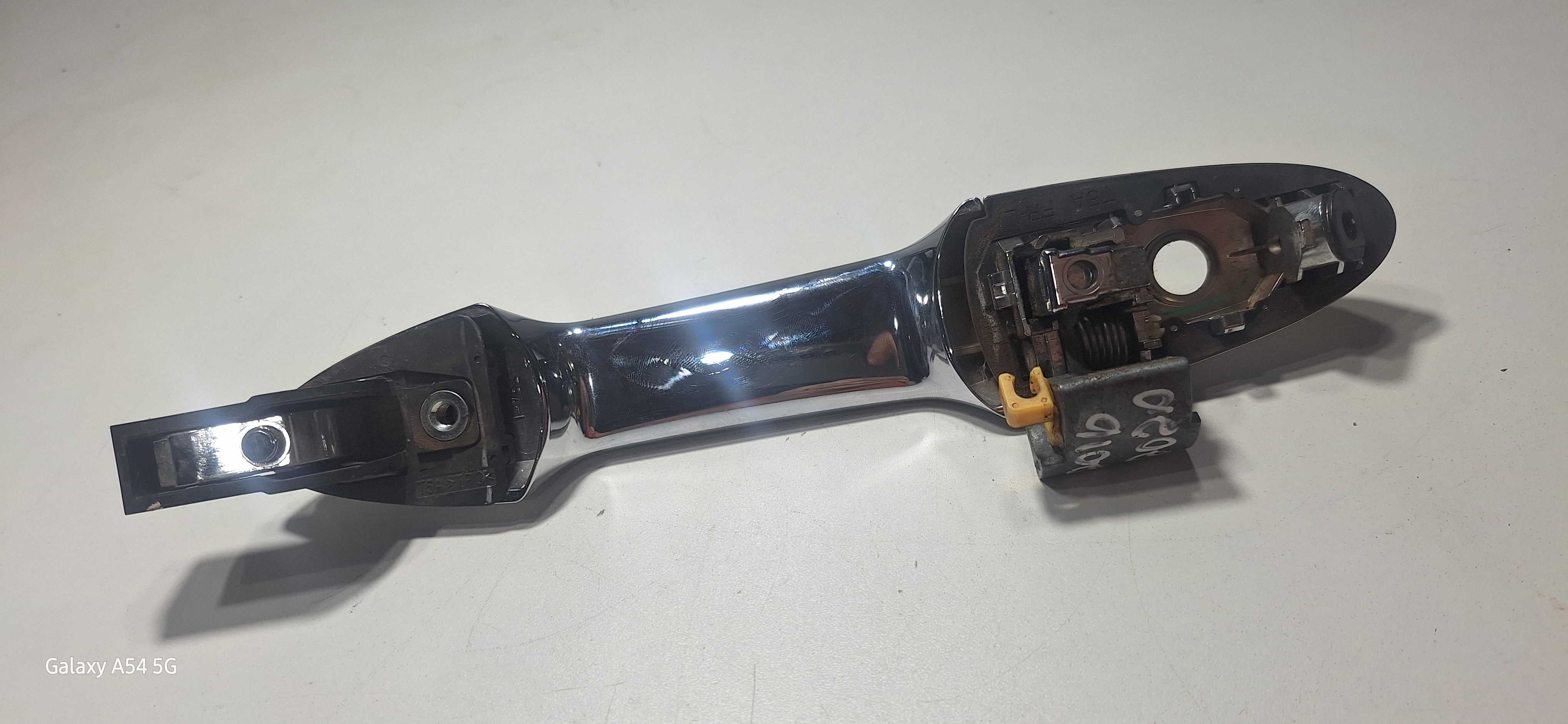 Maçaneta Externa Fiat Cronos Lado Dianteira Esquerda 16/20 Prata Dianteira 2
