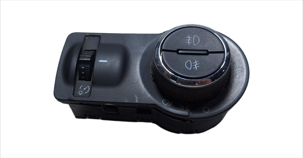 Botão Farol Milha Comando Neblina Gm Cobalt Onix 2013 A 2019 4