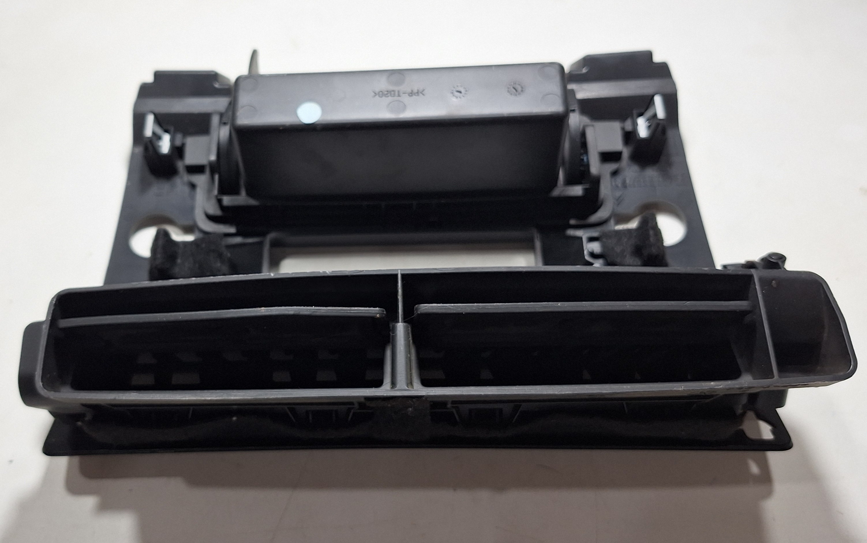 Moldura Central Difusor Painel Citroen C4 Pallas 08/12 1