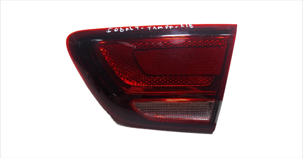 Lanterna Traseiro Tampa Porta Direito Gm Cobalt 2017 A 2019 Direito/passageiro Vermelho 2