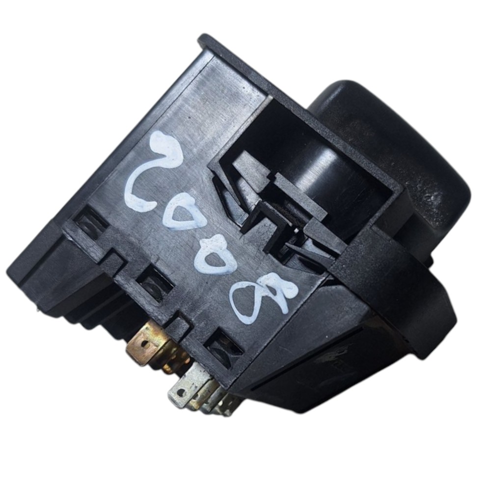 Botao Do Farol Chevrolet Corsa Classic 2