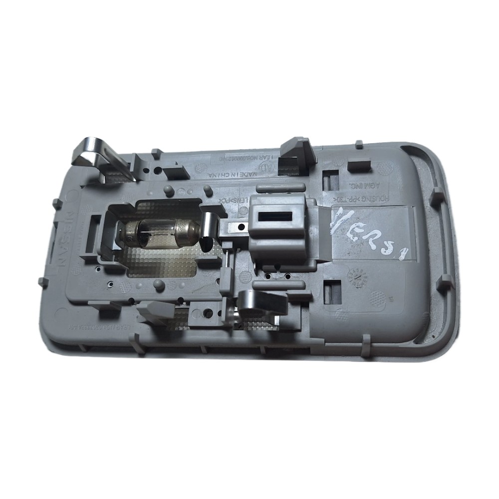 Luz Lanterna Teto Cortesia Nissan  Versa 2015 A 2019 1