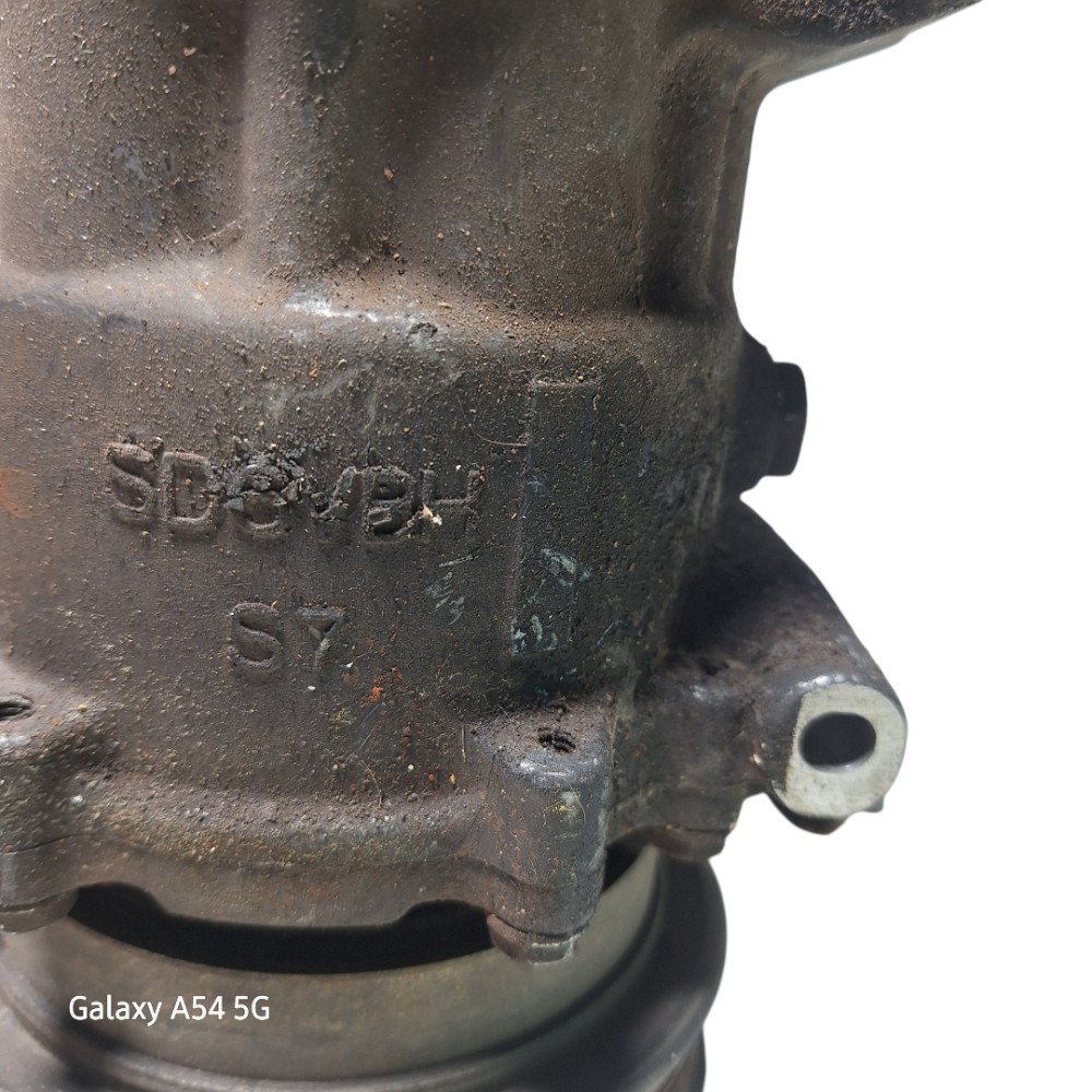 Compressor De Ar Condicionado Clio Sandero Logan 4