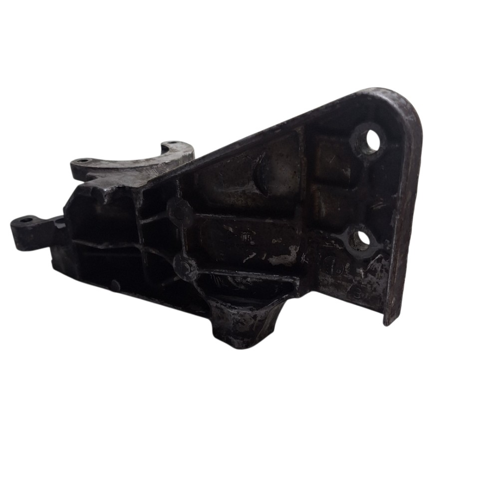 Suporte  bomba alternador  monza kadett 3