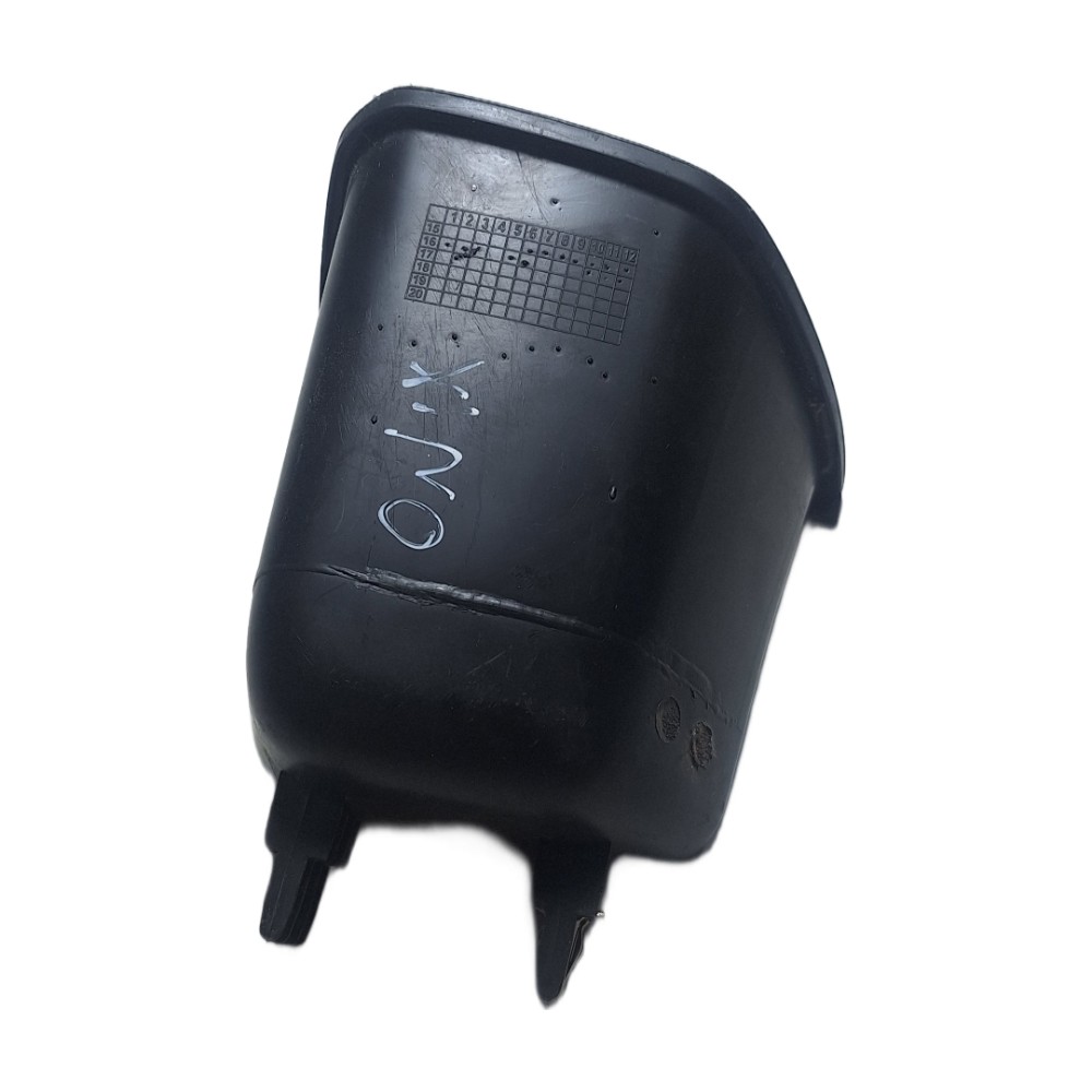 Porta Treco Lado Direito Chevrolet Onix 2