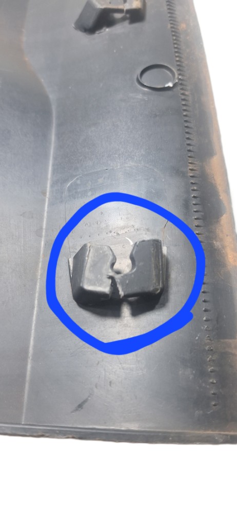 Moldura Da Porta Traseira Esquerda Chevroler Tracker 2021 5