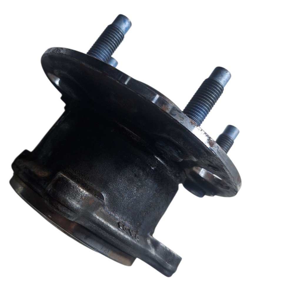 Cubo Rolamento Roda Traseiro Chevrolet Tracker 2021 2