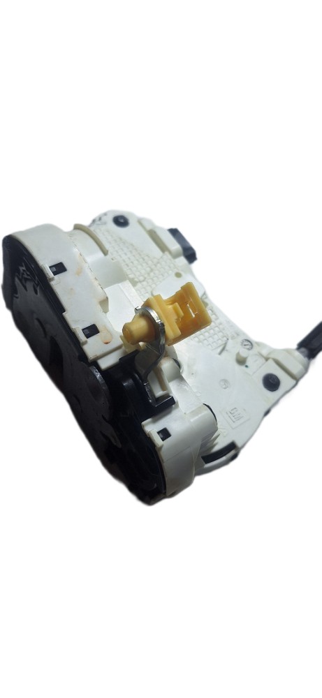 Fechadura Porta Traseiro Direito Elétrico Chevrolet Tracker 1