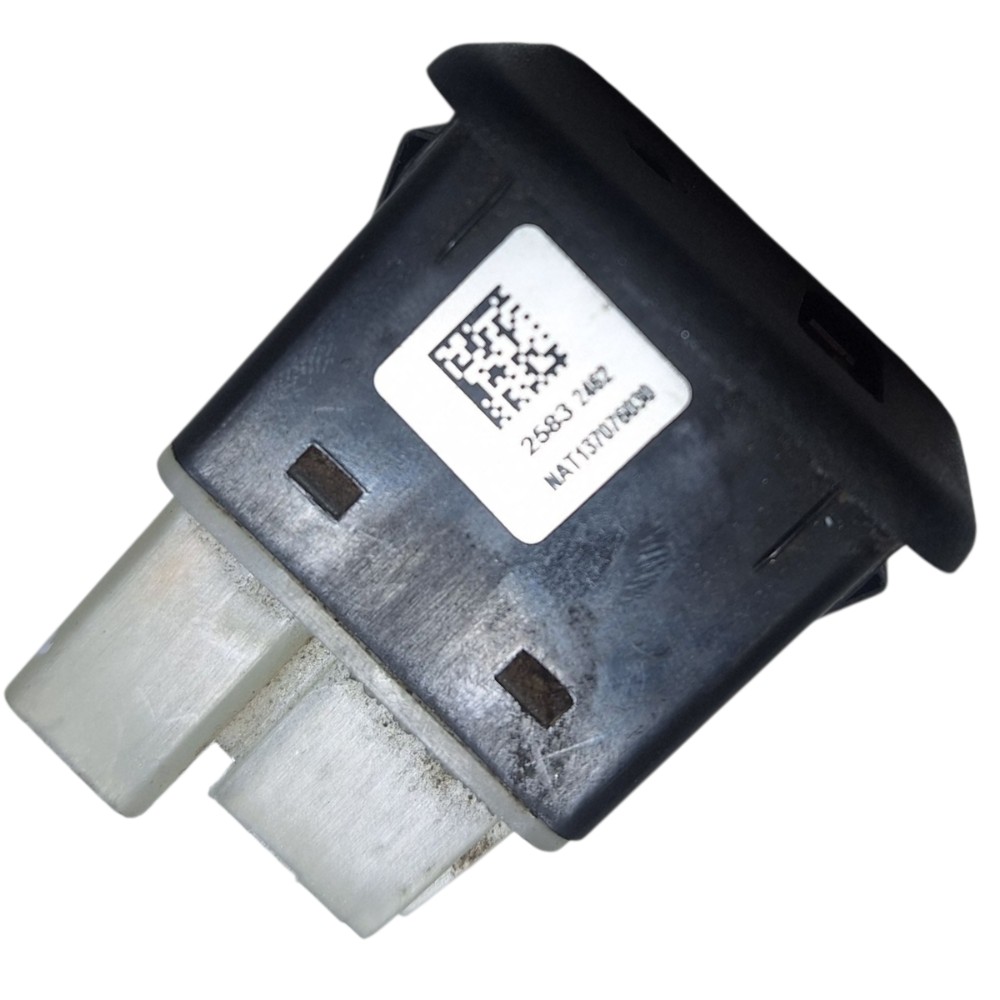 Conector Entrada Usb Auxiliar Chevrolet Tracker 4