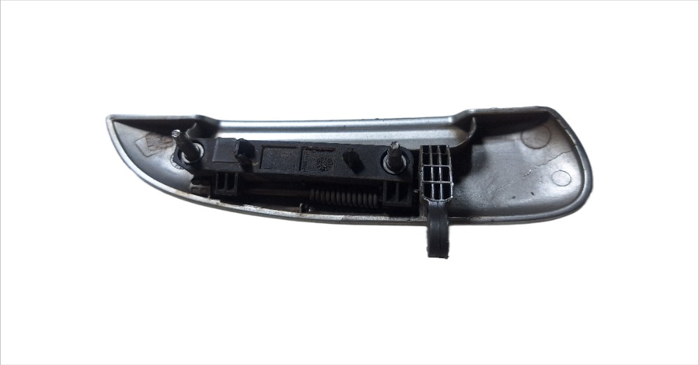 Maçaneta Externa Traseira Esquerda  Chevroler Cobalt 2016 Dianteira 3