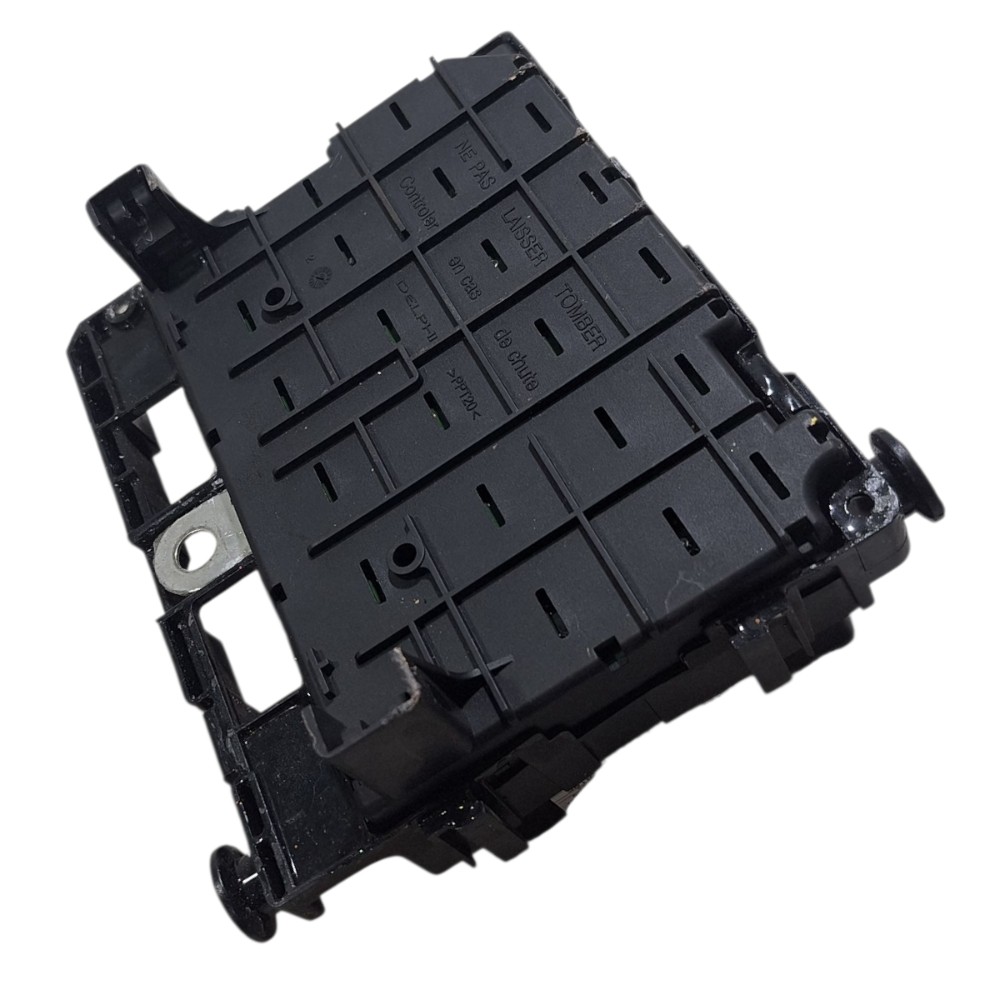 Caixa De Fusivel Bsm Peugeot 206 9657608580 4