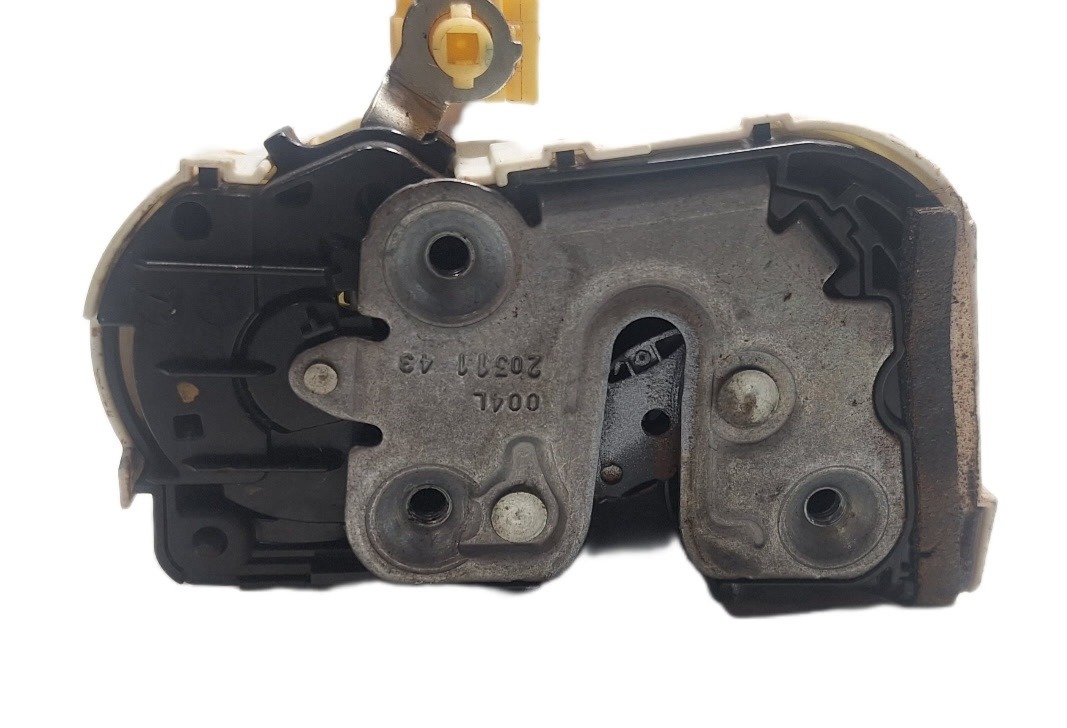Fechadura Traseiro Esquerdo Tracker 2020 A 2022 Cx 561