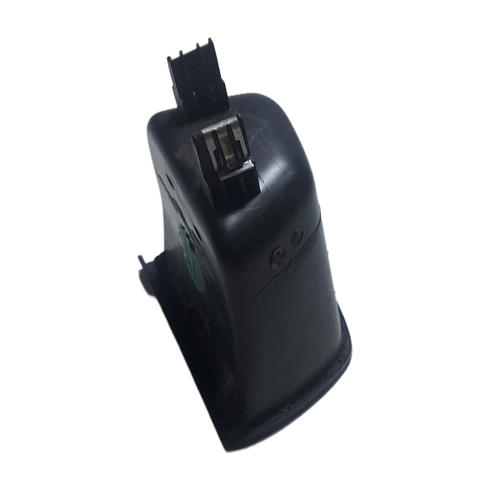 Porta Treco Lado Direito Chevrolet Onix 4
