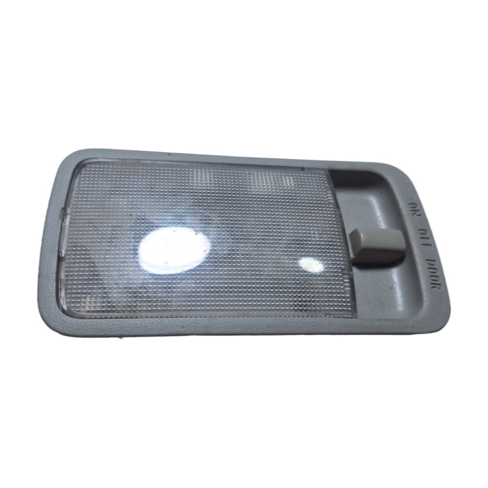Luz Lanterna Teto Cortesia Nissan  Versa 2015 A 2019 2