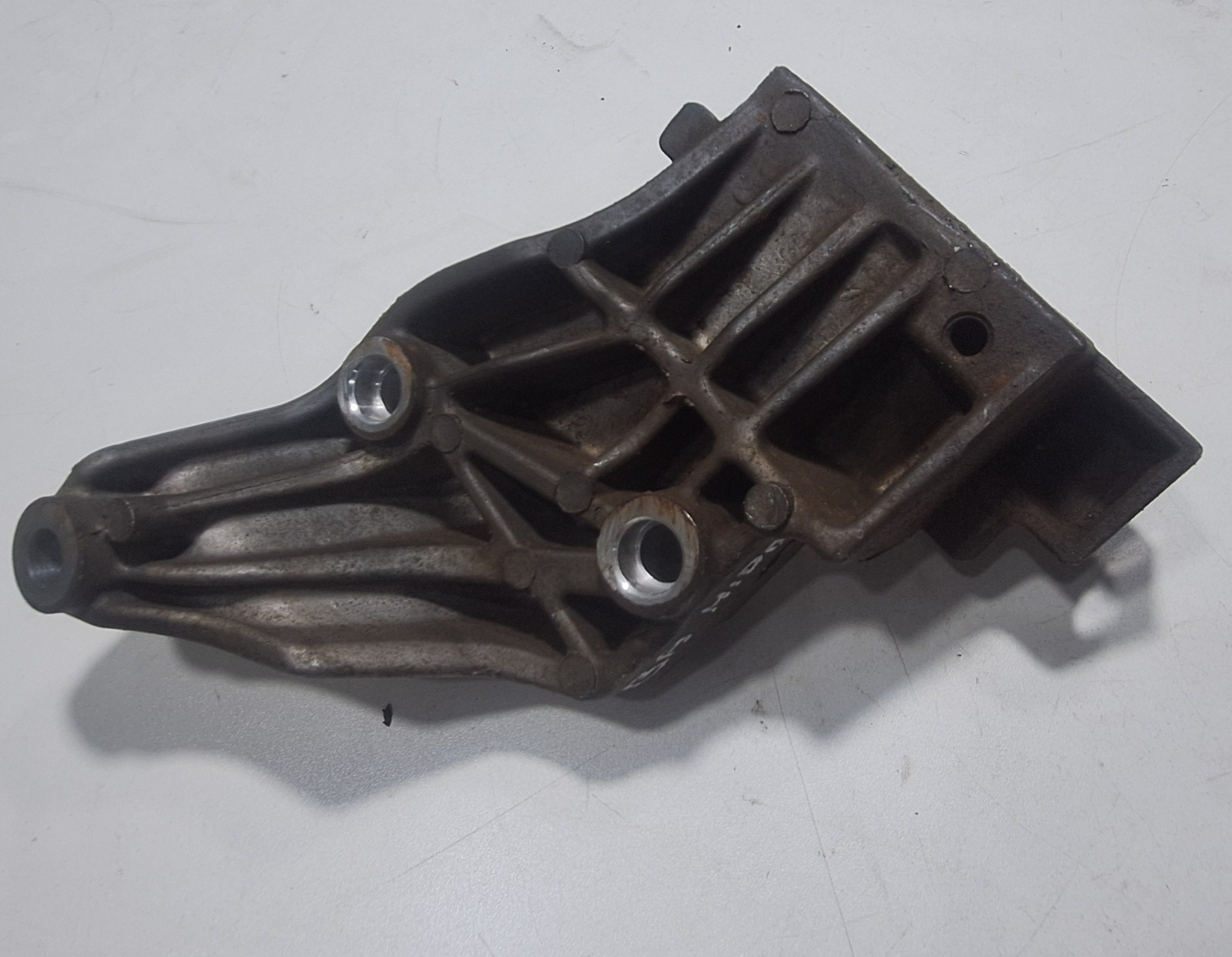 Suporte Bomba Hidráulica Direção Fiat Strada 19/20 Cx559 4