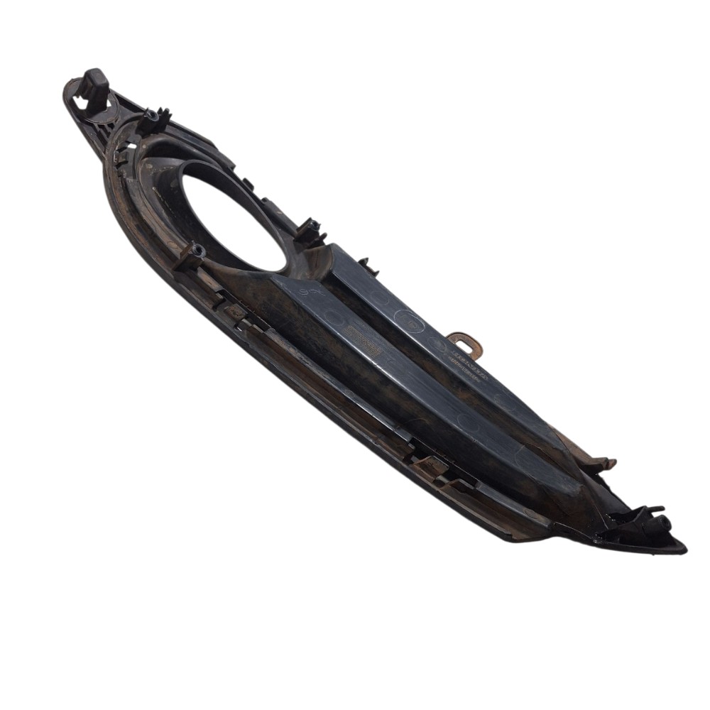 Grade Moldura Farol De Milha Lado Direito Honda Hr-v  Preto Direito