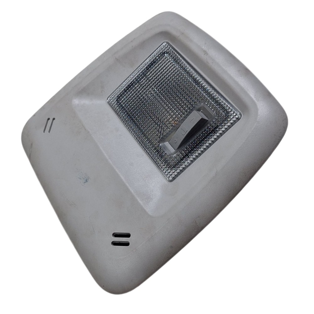Luz Teto Cortesia Chevrolet Onix 2017 3