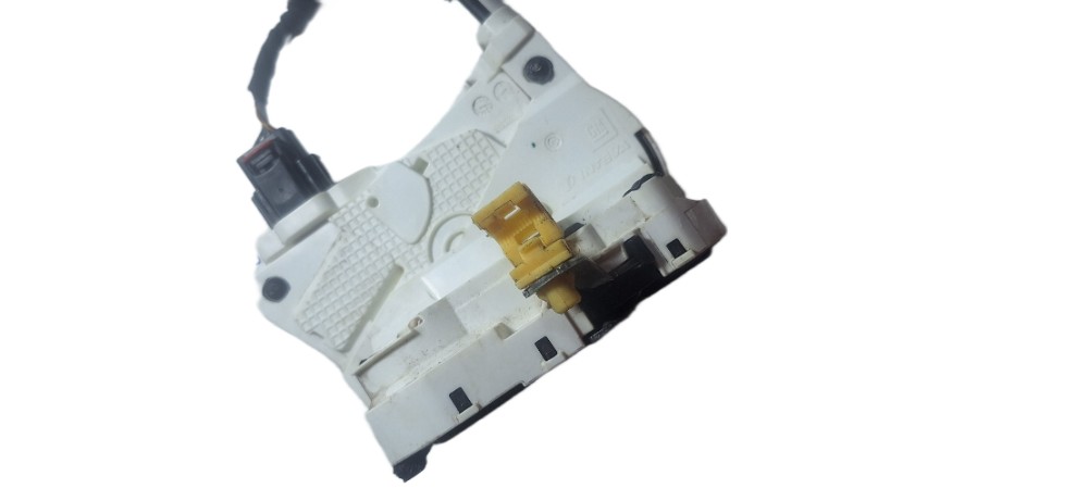 Fechadura Dianteiro Porta Elétrico Direito Tracker 2021 1