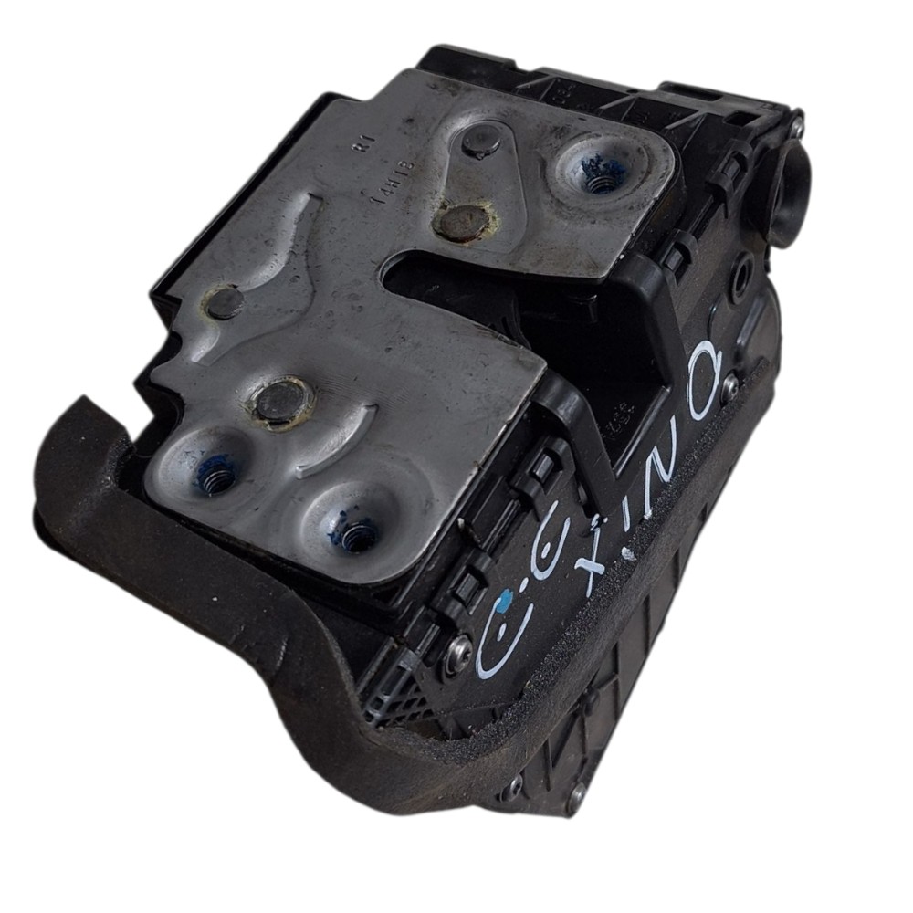 Fechadua Porta Dianteira Direita Chevrolet Onix 2017 4