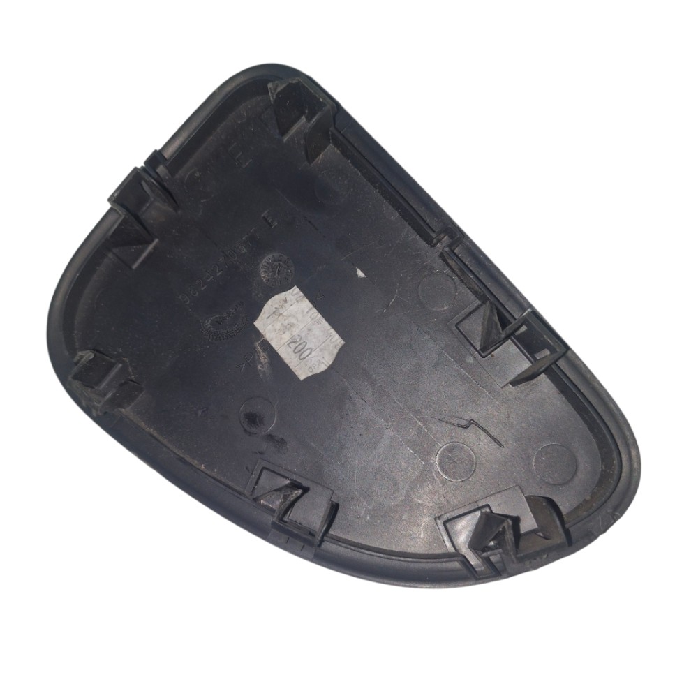 Tampa Esquerda Caixa De Fusível Peugeot 206 4