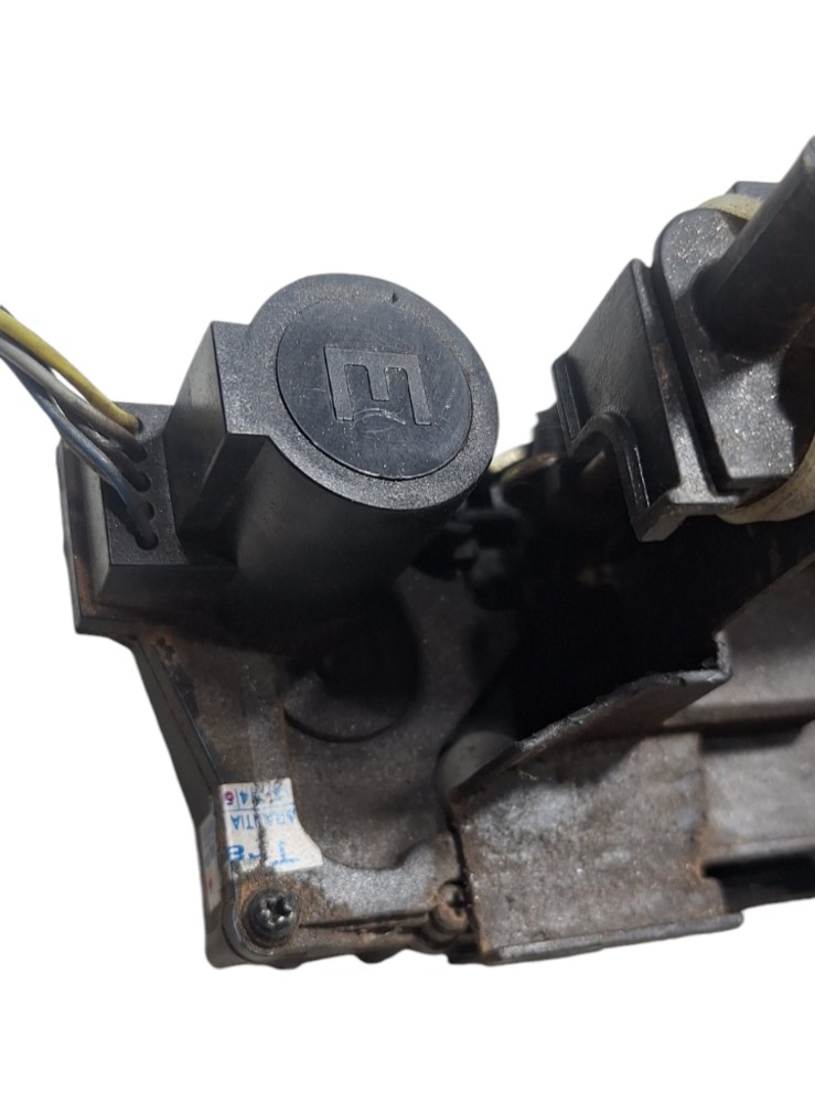 Fechadura Porta Dianteira Esquerda Fiat Doblo 2008 4