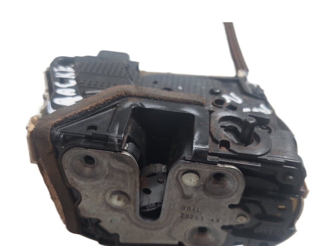 Fechadura Traseiro Esquerdo Tracker 2020 A 2022 Cx 561 2