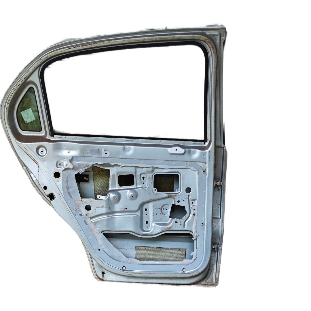 Porta Traseira Esquerda Vw Gol Voyage G5 G6 G7 G8 Traseira Esquerdo Prata 3