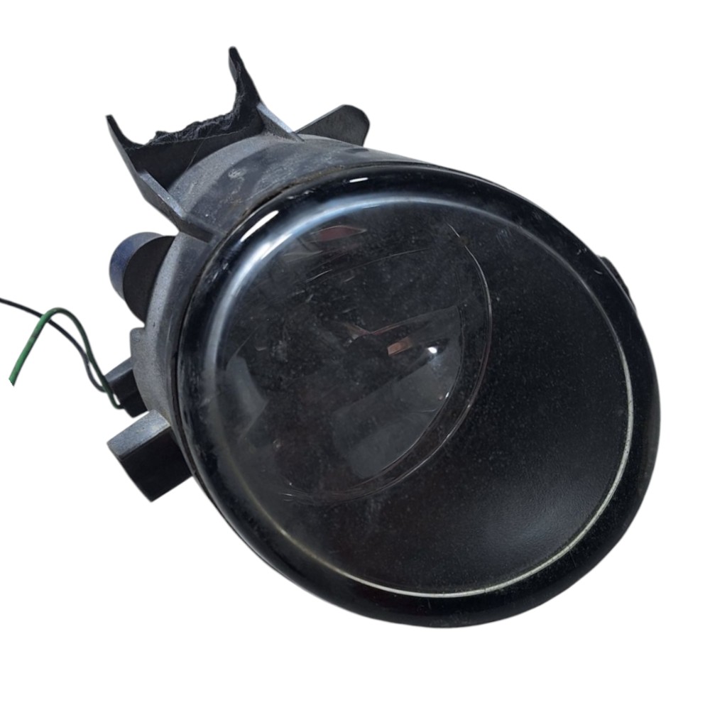 Farol De Milha Lado Direito Nissan March 2017 3