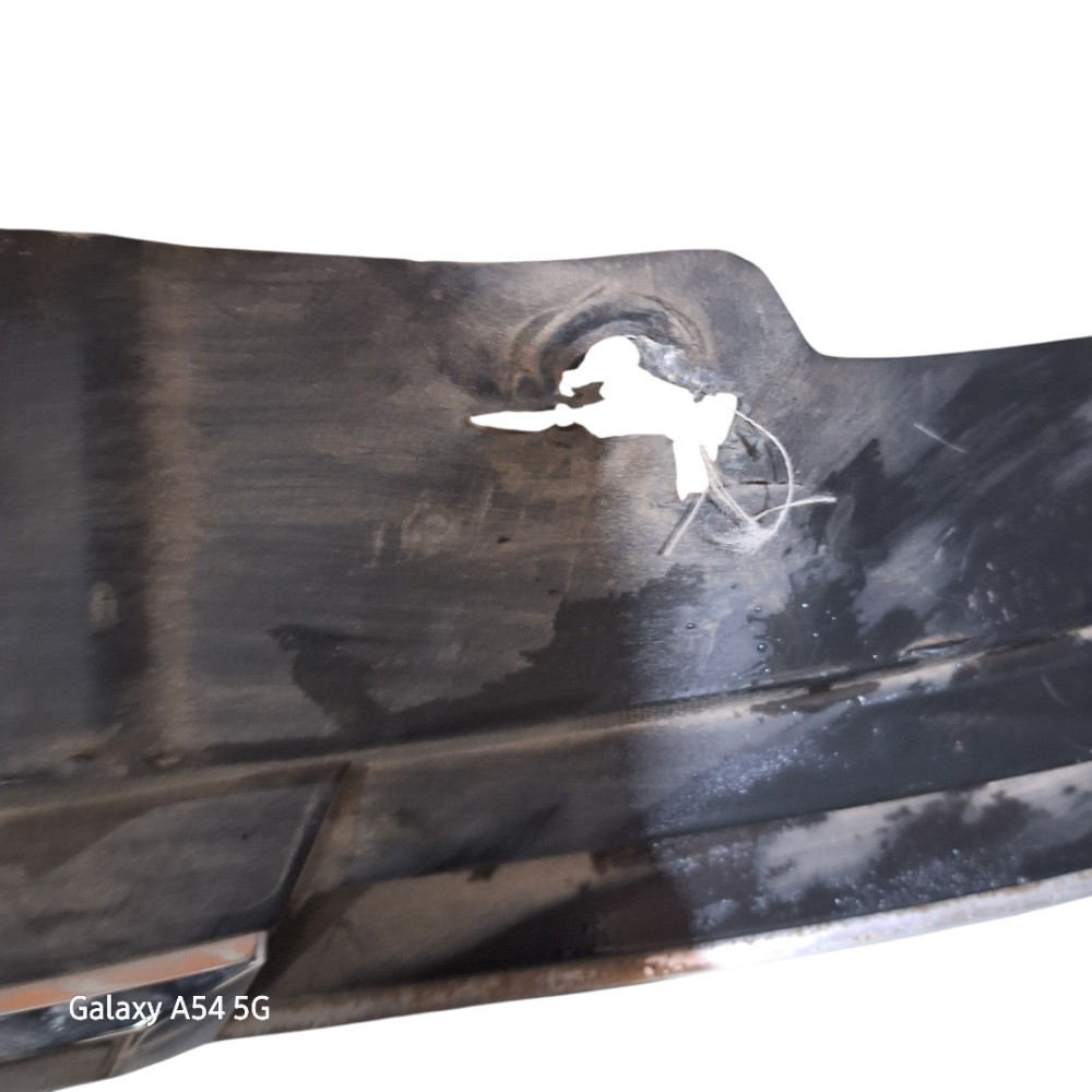 Grade frontal tracker 2020  com detalhe 4