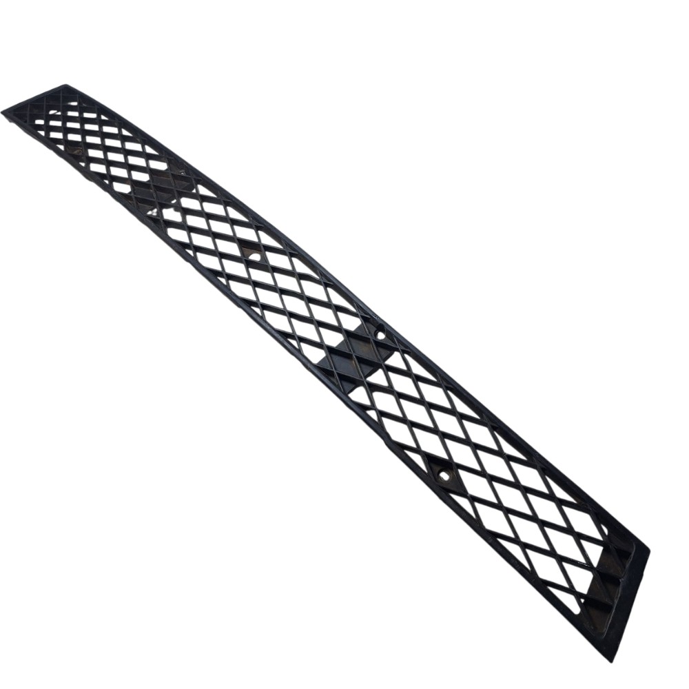 Grade Inferior Parachoque Dianteiro Corsa Classic 2